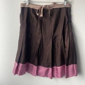 GAP skirt size 6 brown with pink trim and bow 100% Silk